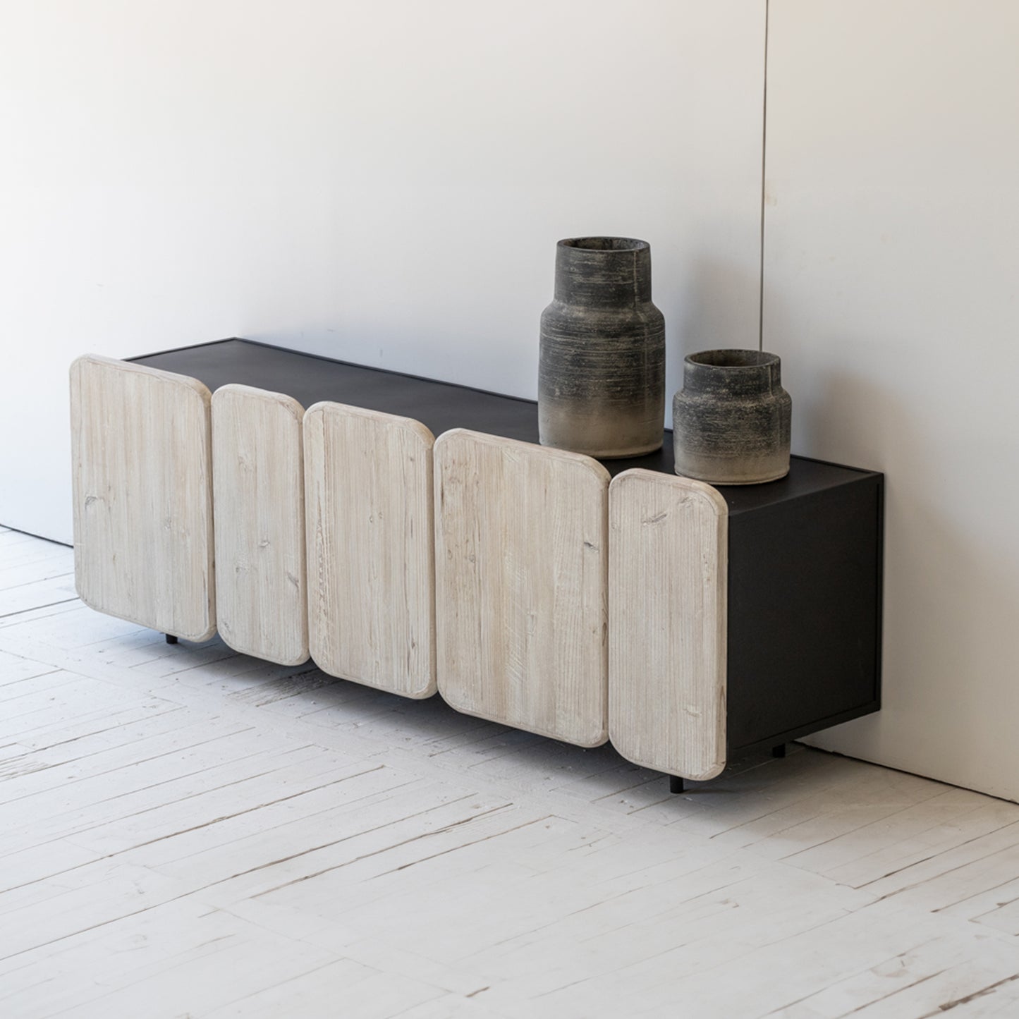 Modern Barn - Sideboard